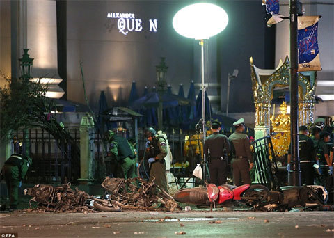 Nghi phạm đánh bom Bangkok là nữ