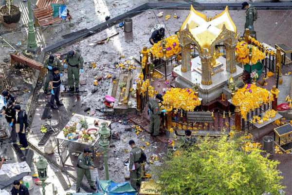 Ai là hung thủ vụ đánh bom thảm khốc Bangkok?
