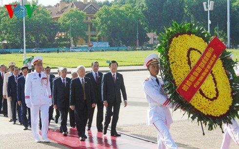 Lãnh đạo Đảng, Nhà nước viếng Chủ tịch Hồ Chí Minh