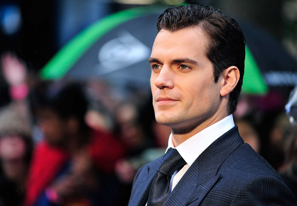 Sex giúp Henry Cavill có thân hình như tạc tượng