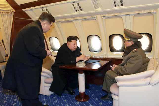 Kim Jong-un xây thêm nhiều đường băng mới gần tư dinh