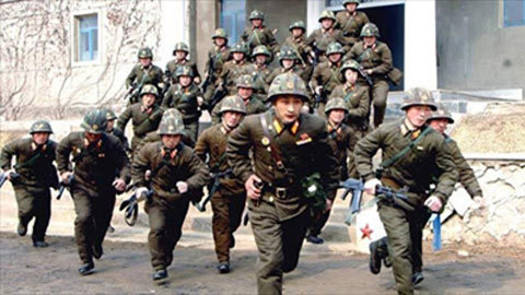 Hơn 1 triệu thanh niên Triều Tiên nộp đơn xin nhập ngũ