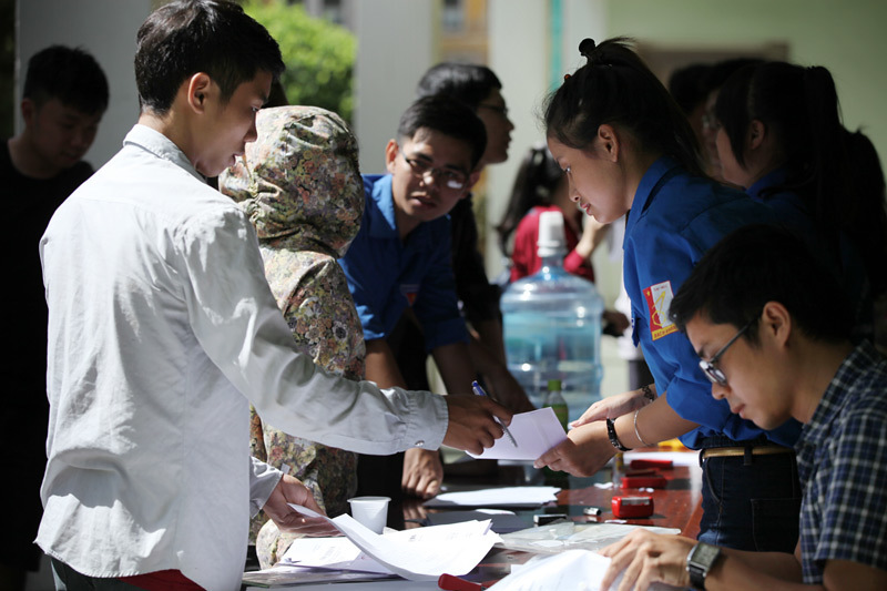 Điểm chuẩn Khoa học Xã hội-Nhân văn TP.HCM tăng vụt