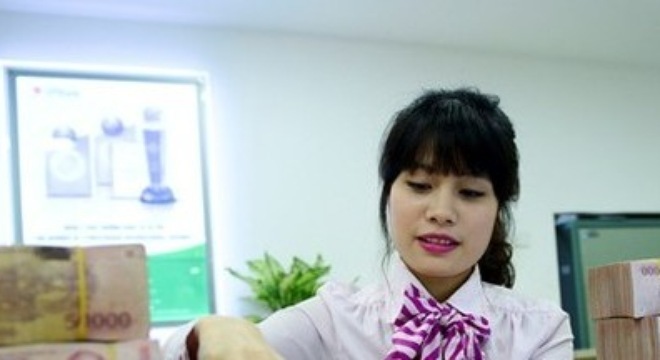 Bí ẩn lương 'sếp còi' trong ngân hàng