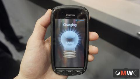 Smartphone sẽ sử dụng pin năng lượng Mặt trời