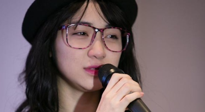 Hoà Minzy uất ức vì bố mẹ bị xúc phạm thậm tệ