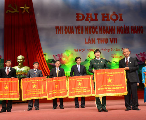 Quốc tế đồng loạt nâng hạng tín nhiệm quốc gia Việt Nam