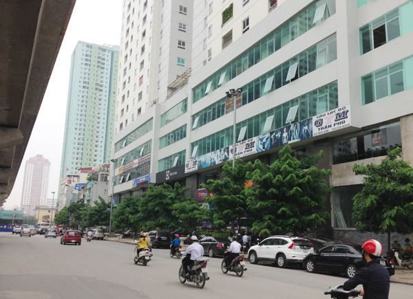 Chung cư ám ảnh: Hứng bụi cao tốc, hưởng ồn tàu điện