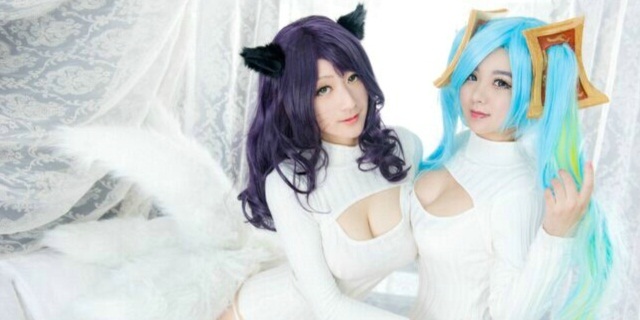 Hồ ly Ahri và cầm nữ Sona đua nhau khoe đường cong