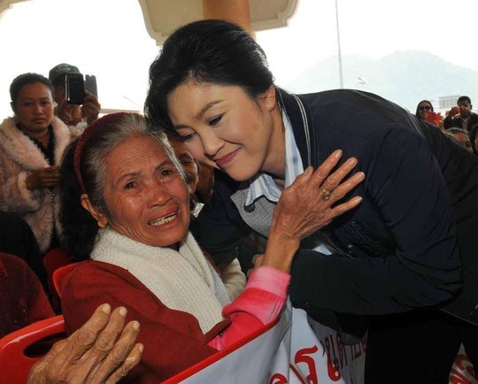 Cựu Thủ tướng xinh đẹp Thái Lan phải bồi thường trăm tỷ