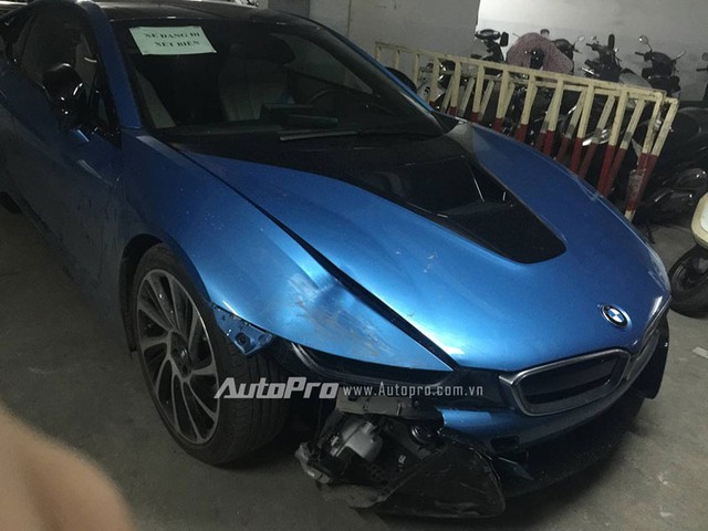 Vụ tai nạn BMW i8 của thiếu gia 18 tuổi lên 