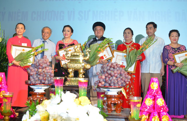 Vinh danh 5 nghệ nhân dân gian trong tín ngưỡng thờ Mẫu