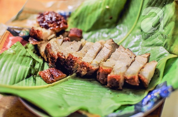 Rớt nước miếng với 2 hàng thịt quay ngon