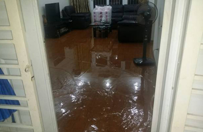 Chung cư cao cấp cũng ngập nước