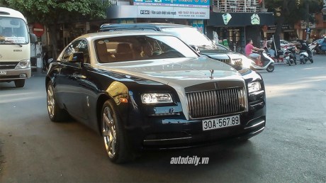 Chạm mặt Rolls-Royce Wraith biển 56789 tại Hà Nội