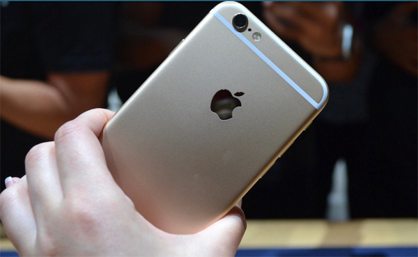 9 điểm iPhone 6S hơn iPhone 6