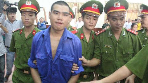 Giây phút tuyên án tử kẻ giết 4 người ở Nghệ An
