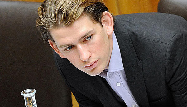 Ngoại trưởng 29 tuổi đẹp trai như tài tử điện ảnh