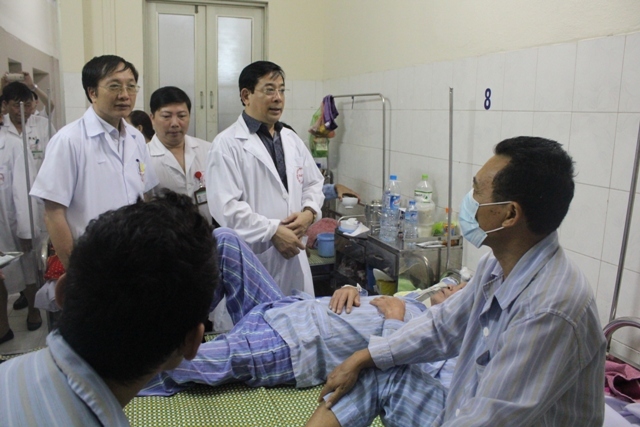 Nhiều người Hà Nội nhập viện vì sốt xuất huyết Dengue
