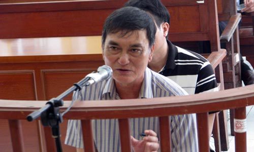 'Nếu truy tố bị cáo thì phải truy tố cả tập thể'