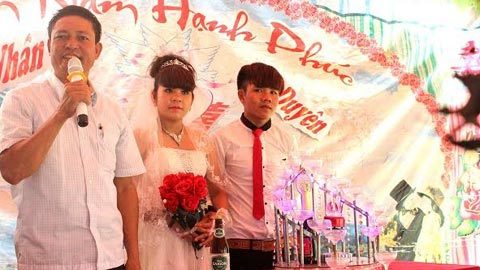 Đám cưới đặc biệt sau chuyện 'anh em lấy nhau'