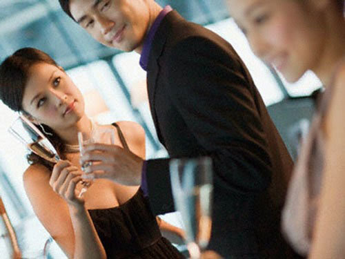 Màn kịch hoàn hảo của gã người yêu sở khanh