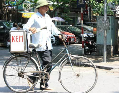 Người cha bán kem dạo nuôi con đỗ thủ khoa ĐH
