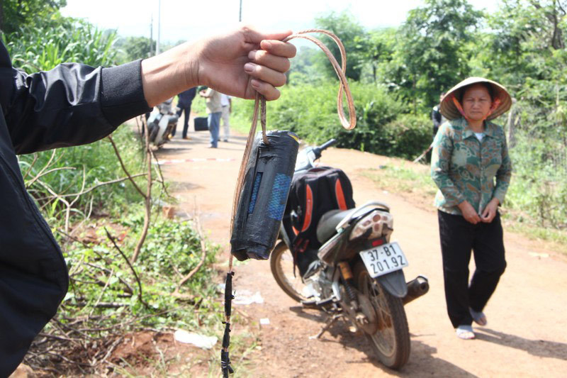 Hai thanh niên bị đốt xe, đánh chết vì trộm chó