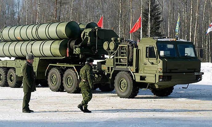 Uy lực 'tối thượng' của siêu tổ hợp tên lửa S-400