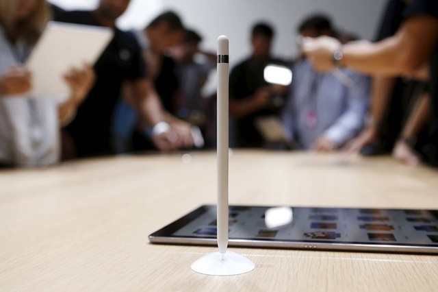 Chọn iPad Pro hay Surface Pro 4?