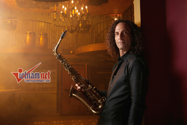 Chưa đầy 2 ngày nữa Kenny G sẽ sang Việt Nam