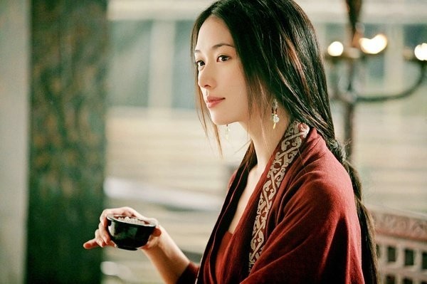 Diễn viên đi lên từ nghi án người mẫu bán dâm