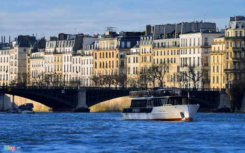 Một vòng các địa danh nổi tiếng thế giới ở Paris