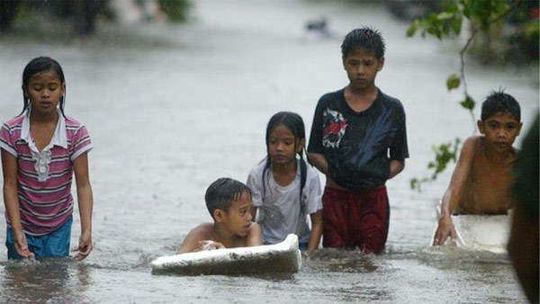 Philippines tả tơi vì siêu bão