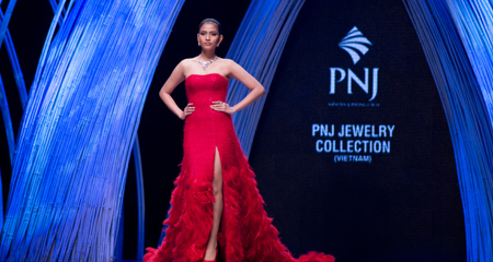PNJ mang tuyệt tác trang sức “Ngẫu hứng vàng” đến VIFW 2015