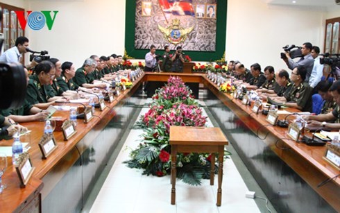 Quân đội VN-Campuchia trao đổi vấn đề ảnh hưởng an ninh hai nước