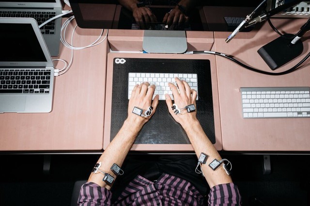Bên trong phòng thí nghiệm tối mật của Apple