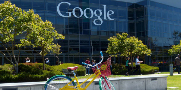 Nhân viên Google sống trong xe tải, tiết kiệm 90% tiền lương