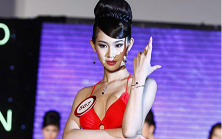 Nữ hoàng trang sức bị