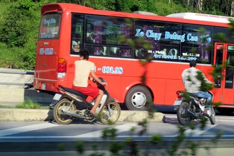 Lý giải hình 'độc' trên cao tốc dài nhất VN