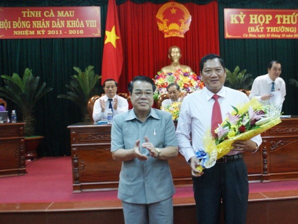 Bầu bổ sung Phó Chủ tịch Cà Mau