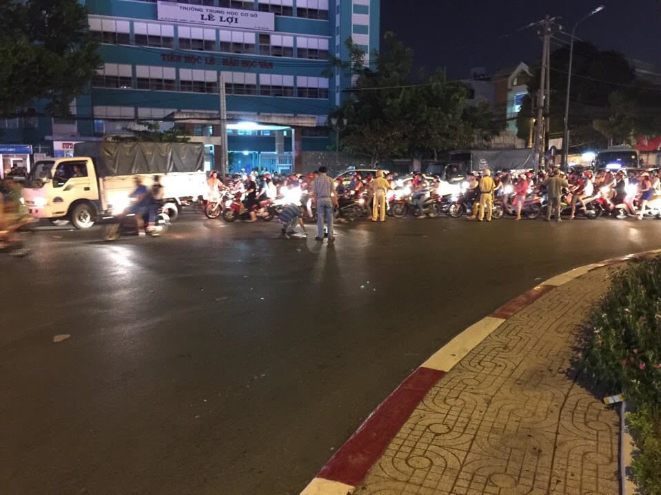 2 cô gái đâm chết người đàn ông giữa trung tâm Sài Gòn