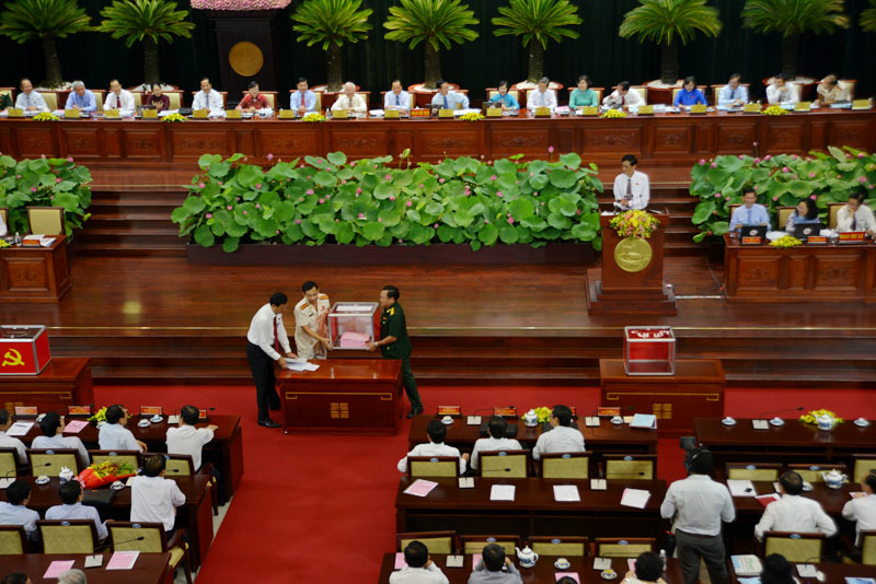 TS Vũ Minh Khương: Tín hiệu từ các tân Bí thư trẻ