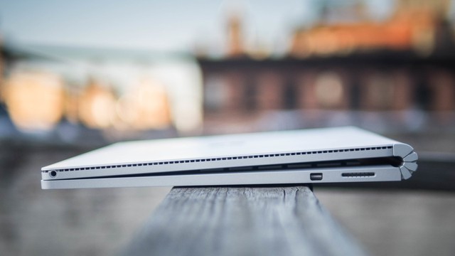 Lý do lớn nhất khiến Surface Book đáng mua hơn MacBook