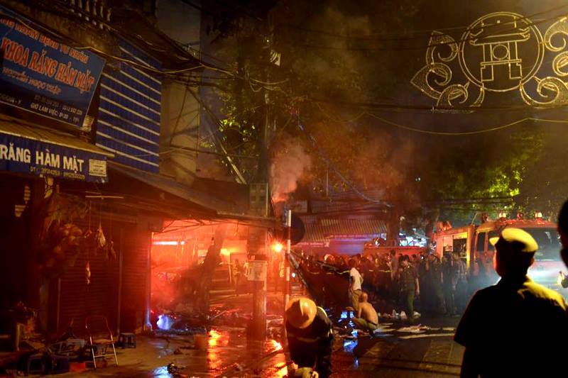 Hà Nội: Cháy lớn trên phố Hàng Mã