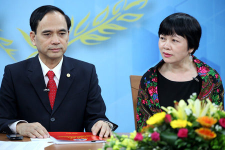Y tế VN đổi mới: Từ ‘ban ơn’ sang phục vụ