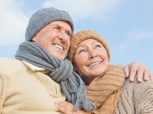 Bảo vệ sức khỏe tim mạch cho người già trong mùa đông