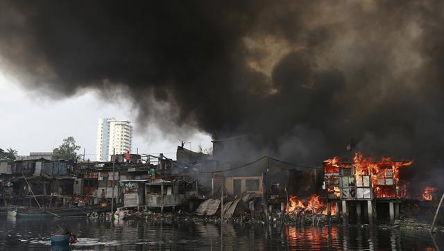 Philippines: Cháy khu chợ, 15 người thiệt mạng