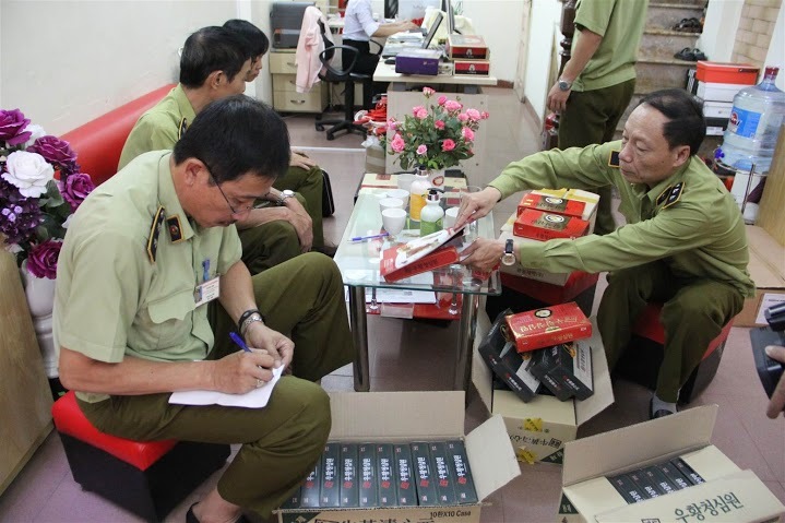 Hà Nội: Thu hàng trăm hộp “An cung” không rõ nguồn gốc