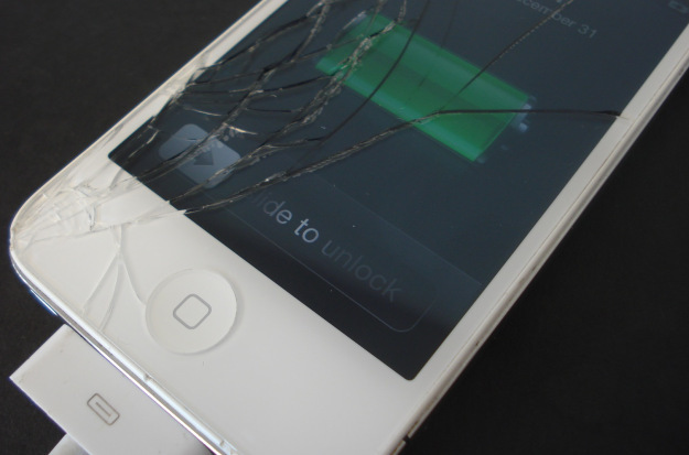 Đột phá mới biến mặt kính smartphone cứng như thép